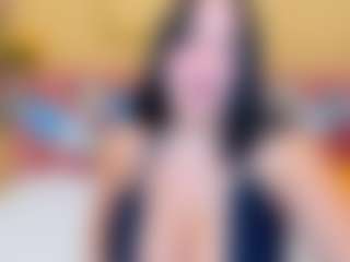 Live cam show with GloriaBates - Joi on AdultVida.com