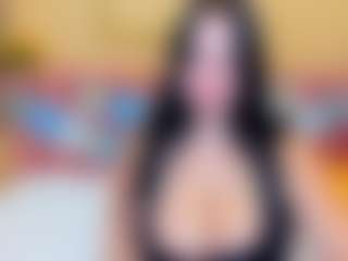 Live cam show with GloriaBates - BBW on Lustler