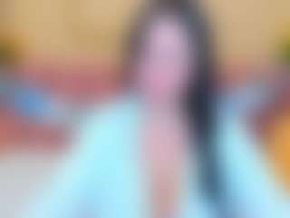 Live cam show with GloriaBates - Green Eyes on camgirlchat.live