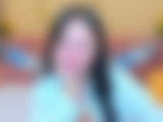 Live cam show with GloriaBates - Moaning on Instabang