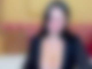 GloriaBates's Live Sex Cam Show