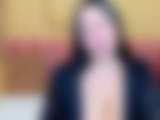 GloriaBates's Live Sex Cam Show