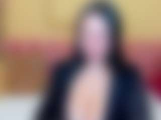 GloriaBates's Live Sex Cam Show