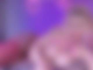 Live cam show with trixiedoll - Huge Tits on Dare Cams