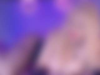 Live cam show with trixiedoll - Blonde Hair on Camsoda