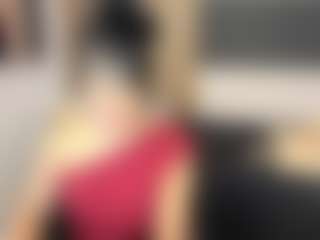 Cindy W MILF webcam performer live streaming