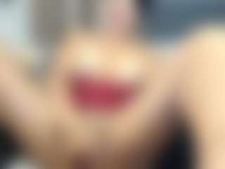 Live cam show with Cindy W - Big Tits Mature on Dolls Live