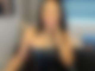Live cam show with Cindy W - Shaved Pussy Mature on Dare Cams
