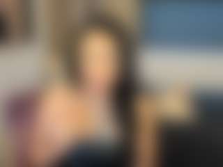 Live cam show with Cindy W - Middle Aged on Dolls Live