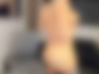 Live cam show with Cindy W - Domination on CamClone