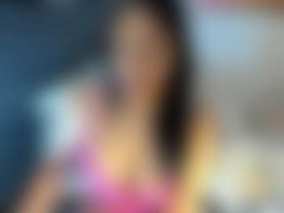 Live cam show with Cindy W - Body Massage on Dolls Live
