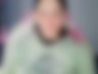 Live cam show with karlakee - Normal on CamClone