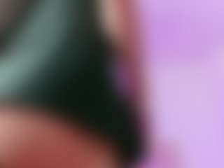 Live cam show with sabrinaturneer - Black Hair on Lustler