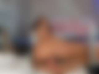 Live cam show with KhloeSweets - Shaved Pussy Big Tits on Lustler