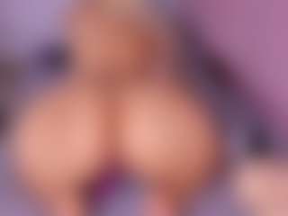 Live cam show with AMBARASM - Toys on Uber Horny