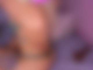 Live cam show with AMBARASM - Athletic on Soda Cam