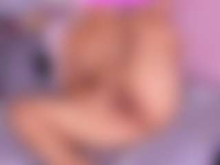 Live cam show with AMBARASM - Blonde Hair HD on Camsoda