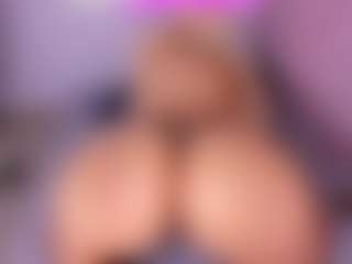 Live cam show with AMBARASM - Curvy Latina on Camsoda | colombia