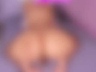 Live cam show with AMBARASM - Tease on TastyBlacksLive