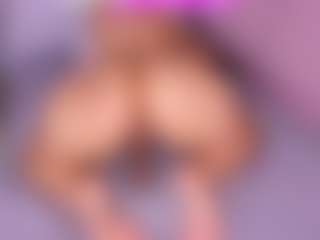 Live cam show with AMBARASM - Strip on Camsoda