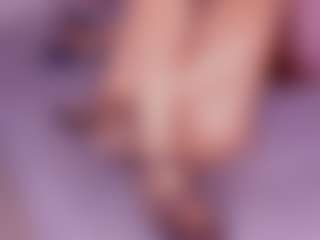 Live cam show with AMBARASM - Big Tits Small Tits on Camsoda