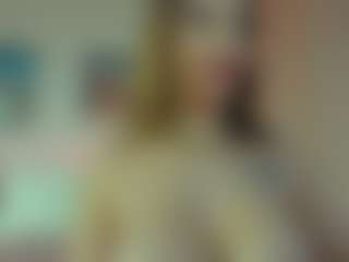 Live cam show with AryaNaughty - Flashing on Free Soda