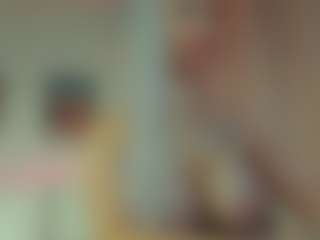 Live cam show with AryaNaughty - Brown Hair on Hubzter Live