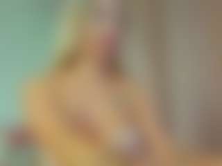 Live cam show with AryaNaughty - Sexy on Cam Slut