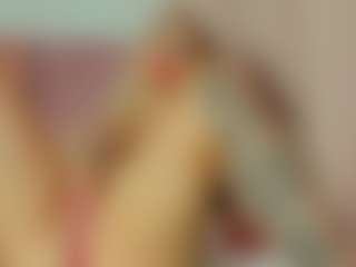 Live cam show with AryaNaughty - Smoking on madthumbs