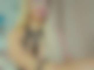 Live cam show with AryaNaughty - Handjob on Cam Slut