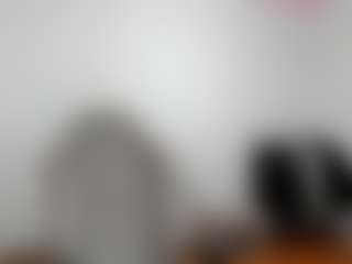 Live cam show with esajukyy - Hairy Pussy on LiveSexCams6