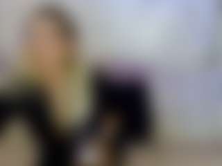 Live cam show with Ellinrosex - Tittyfuck on Gym Cam Girls