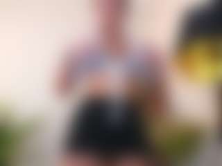 Mia's Live Sex Cam Show