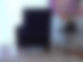 Live cam show with Mia - Nipple Piercings on liverealitysex.com