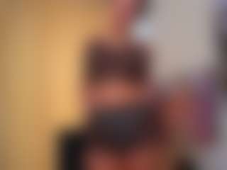 Mia's Live Sex Cam Show