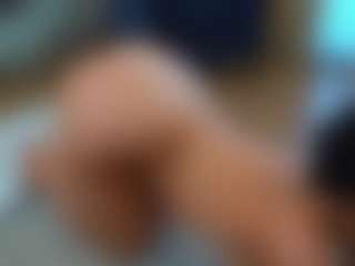 Mia's Live Sex Cam Show