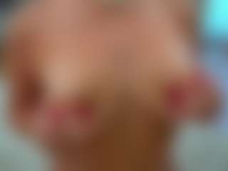 Mia's Live Sex Cam Show