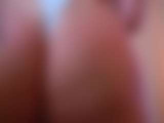 Mia's Live Sex Cam Show