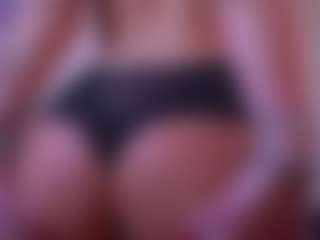Live cam show with Mia - Flash on Camming Site