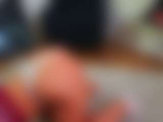 Mia's Live Sex Cam Show