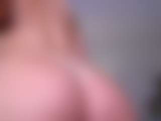 Mia's Live Sex Cam Show