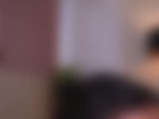 Mia's Live Sex Cam Show