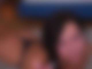 Mia MILF webcam performer live streaming