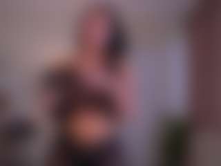 Mia's Live Sex Cam Show