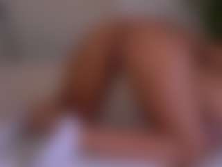 Live cam show with Mia - Genital Piercings on Soda Cam