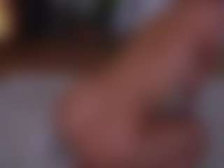 Live cam show with Mia - MILF Teen (18+) on CamSextacy