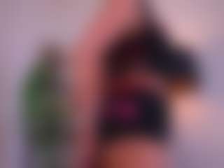 Mia's Live Sex Cam Show