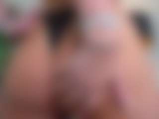 Mia's Live Sex Cam Show