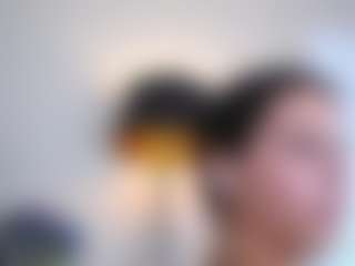 Live cam show with Mia - Genital Piercings on crypto-cams