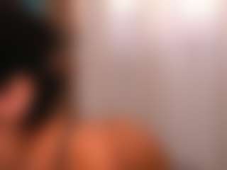 Mia's Live Sex Cam Show